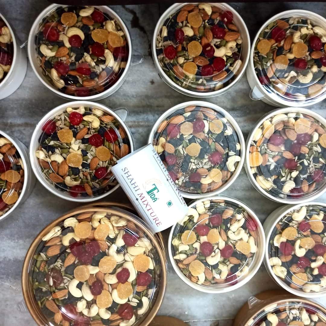 Tida Shahi Mixture /  Nuts ,Dry Fruits And Dehydrated Fruits.